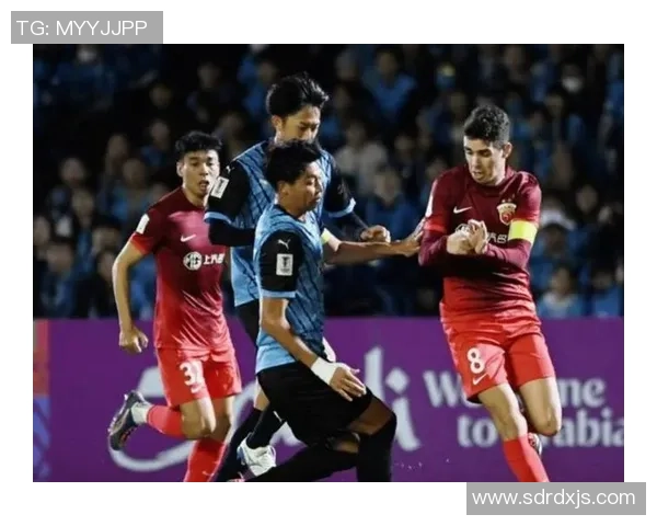 足球球星场上怒骂对手引争议 看他们如何回应外界质疑