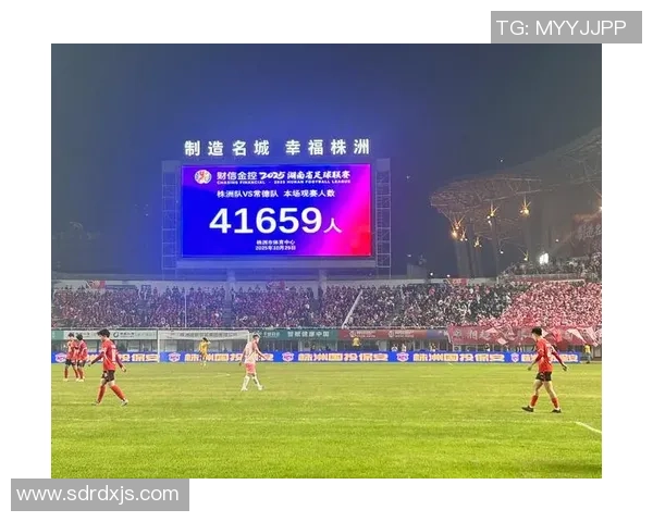 足球球星用温暖行动回馈球迷感情成就更深层次的球迷连接 足球球星用温暖行动回馈球迷感情成就更深层次的球迷连接